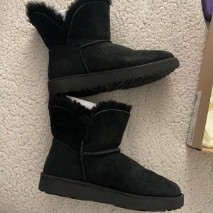 Ugg mini cuff boot